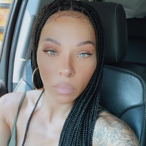 Meet your Posher, Torie